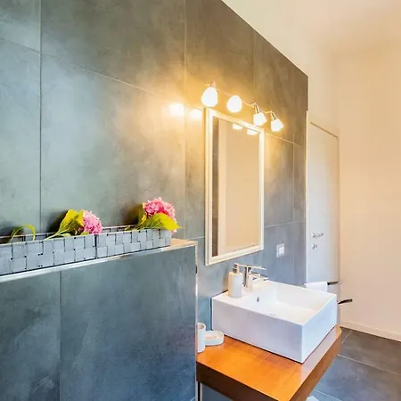 Amazing - By Rent Cernobbio