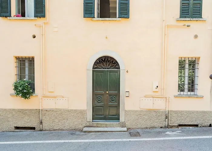 Amazing - By Rent アパート